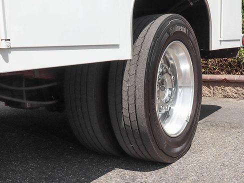 Used 2022 Ford F550 2WD SuperCab Super Duty image 53