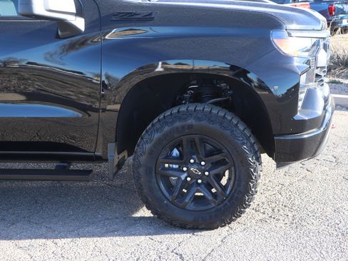 New 2026 Chevrolet Silverado 1500 Custom Trail Boss w/ LPO, Dark Essentials Package image 9