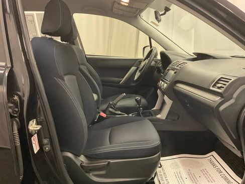 Used 2017 Subaru Forester 2.5i AWD/4WD image 31