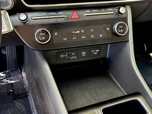 Used 2025 Hyundai Sonata SEL FWD image 19