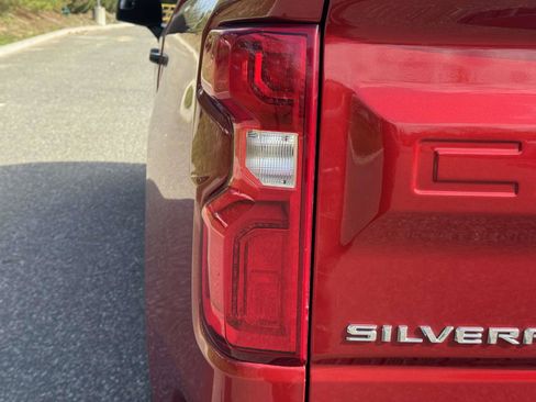 Used 2023 Chevrolet Silverado 1500 LT Trail Boss image 11