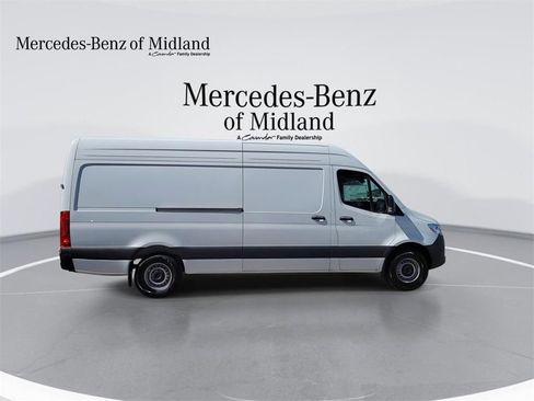 New 2026 Mercedes-Benz Sprinter 2500 image 9