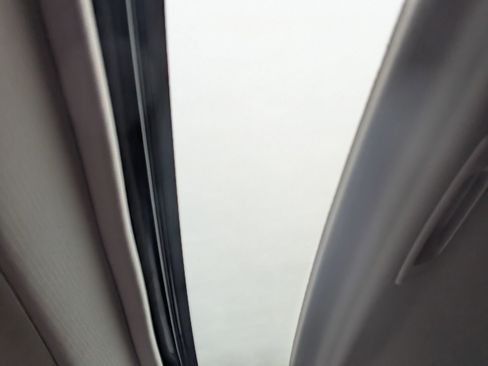 Used 2023 Toyota RAV4 XLE Premium image 32