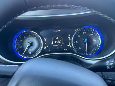 New 2026 Chrysler Pacifica Select w/ S Appearance Package FWD image 33