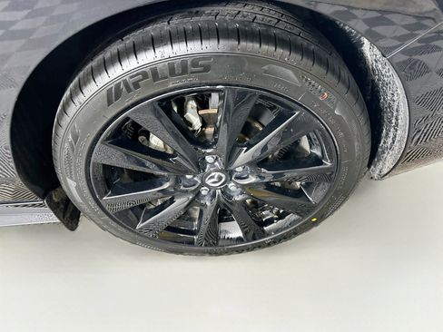 Used 2024 MAZDA MAZDA3 s FWD image 11