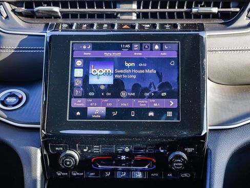 New 2025 Jeep Grand Cherokee Altitude image 15