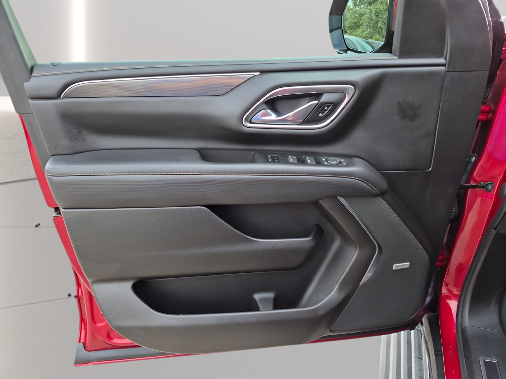 Used 2021 GMC Yukon XL AT4 w/ AT4 Premium Plus Package AWD/4WD image 16