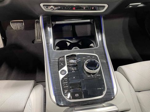 Used 2025 BMW X5 xDrive40i w/ Executive Package AWD/4WD image 11