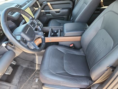 Used 2023 Land Rover Defender 110 X AWD/4WD image 29