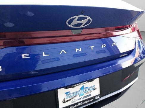New 2026 Hyundai Elantra SE image 35