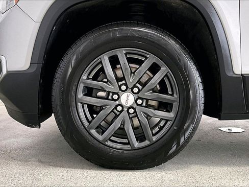 Used 2018 GMC Acadia SLT image 8