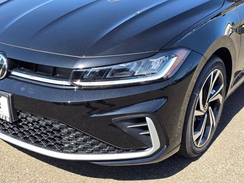 New 2026 Volkswagen Jetta SEL FWD image 9
