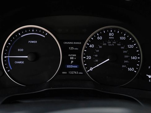 Used 2014 Lexus ES 300h w/ Luxury Package w/Bamboo Trim FWD image 18