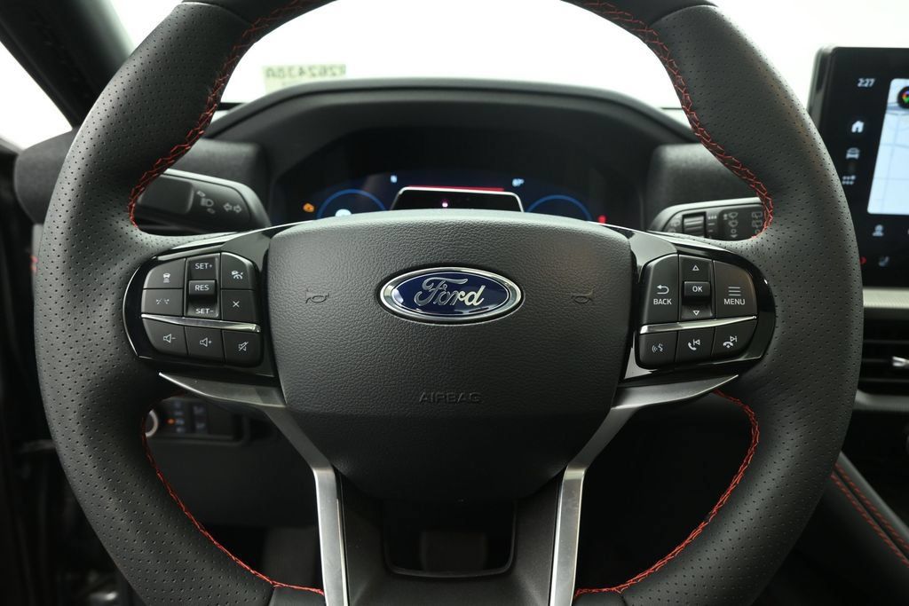 Certified 2026 Ford Explorer ST-Line AWD/4WD image 11