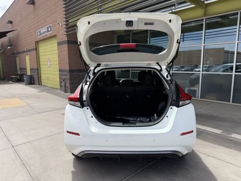Used 2025 Nissan Leaf S FWD image 32