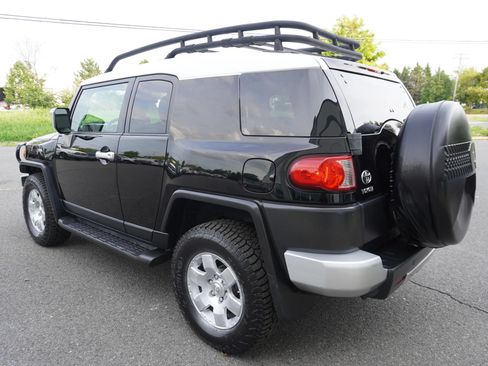 Used 2010 Toyota FJ Cruiser 4WD image 5