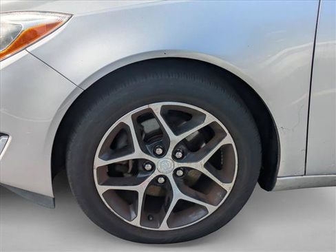 Used 2017 Buick Regal Sport Touring FWD image 9