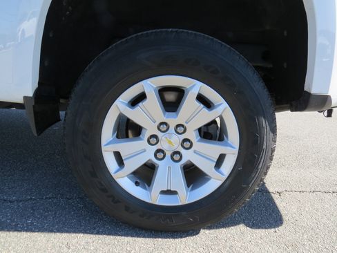 Used 2021 Chevrolet Colorado LT w/ Fleet Safety Package image 13