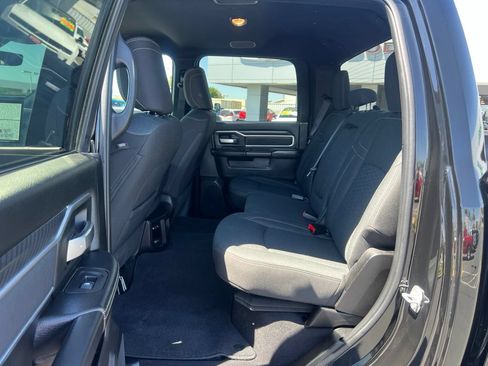 Used 2025 RAM 2500 Big Horn AWD/4WD image 36