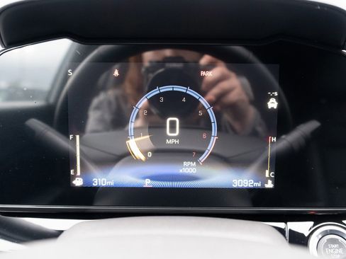 New 2025 Chevrolet Trax RS image 5