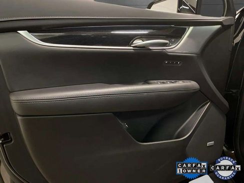 Used 2025 Cadillac XT5 Premium Luxury image 32