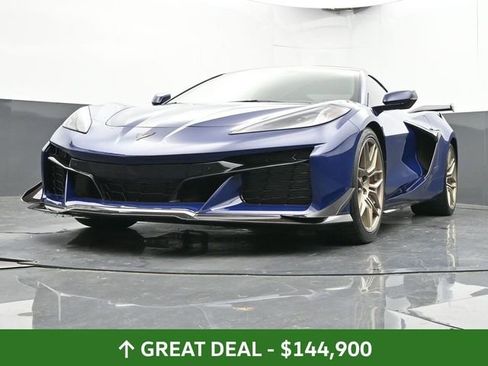 Used 2025 Chevrolet Corvette Z06 w/ Z07 Performance Package image 45