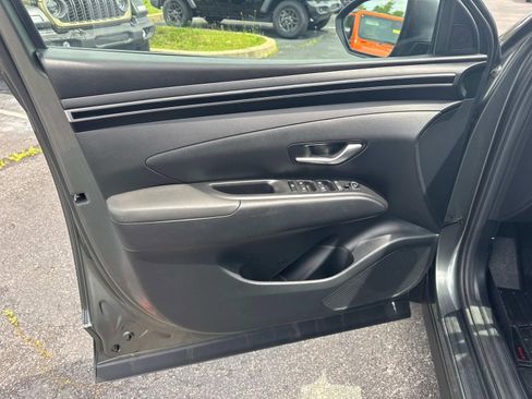 Used 2022 Hyundai Tucson SEL FWD image 24
