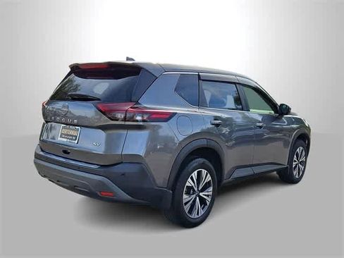 Used 2022 Nissan Rogue SV image 8