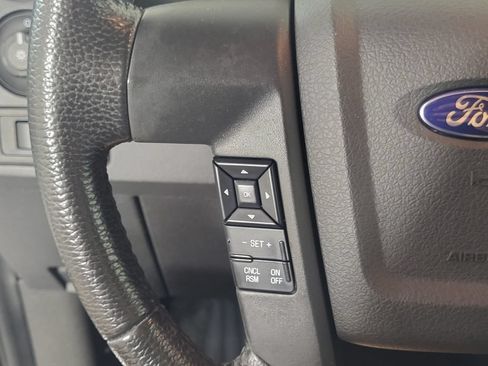 Used 2013 Ford F150 XLT w/ Mid Equipment Group AWD/4WD image 17