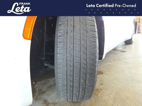 Used 2023 Chrysler Pacifica Touring-L FWD image 25