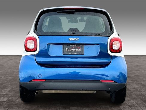 Used 2016 smart fortwo Prime image 6