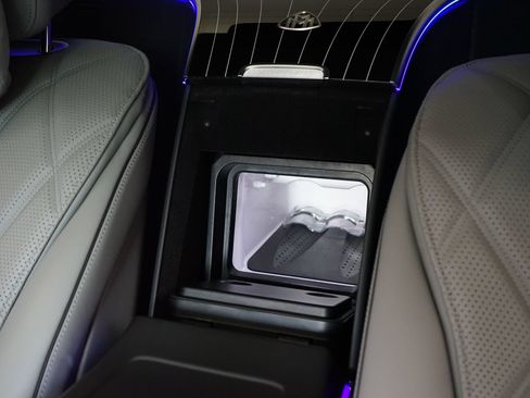 Used 2024 Mercedes-Benz Maybach S 580 4MATIC image 28