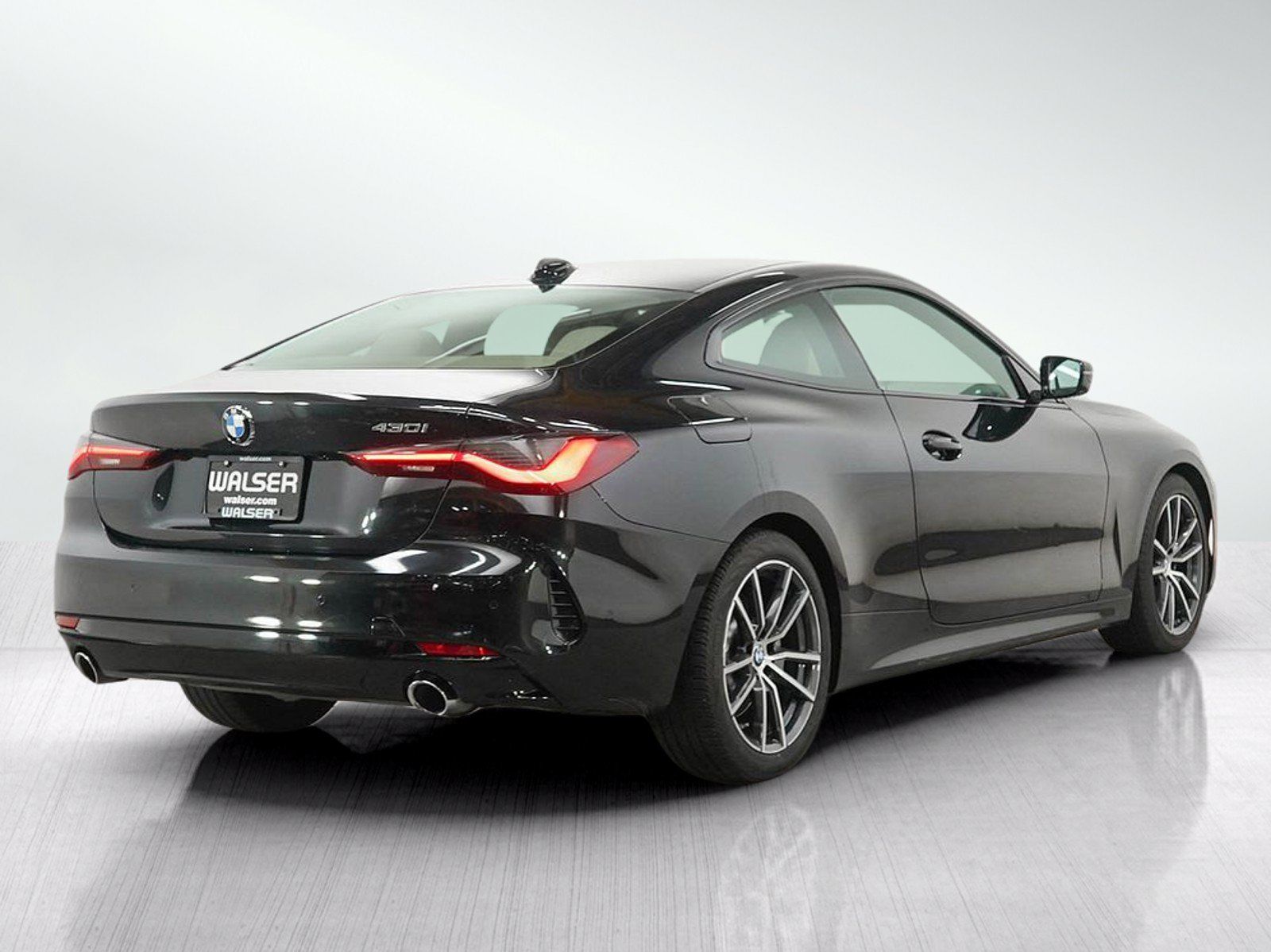 Used 2021 BMW 430i Coupe w/ Convenience Package RWD image 5