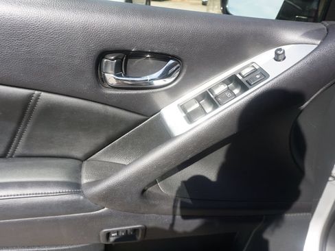 Used 2013 Nissan Murano SL AWD/4WD image 3