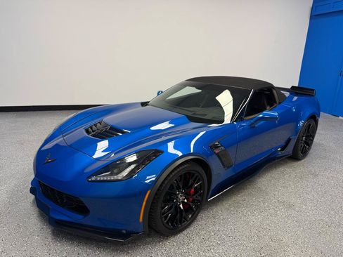 Used 2015 Chevrolet Corvette Z06 w/ 3LZ Preferred Equipment Group RWD image 26