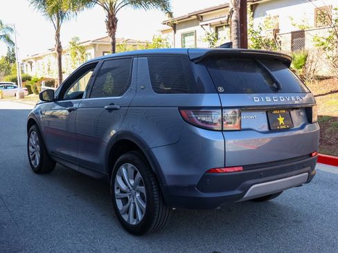 Used 2023 Land Rover Discovery Sport SE image 6