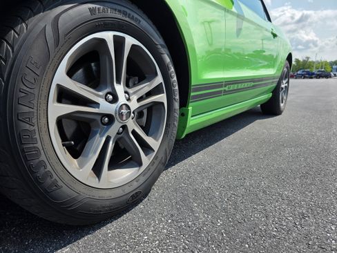 Used 2014 Ford Mustang Premium RWD image 20