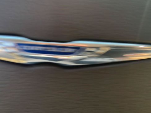 Used 2013 Chrysler Town & Country Touring-L w/ Driver Convenience Group FWD image 15