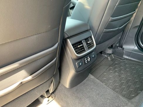 Used 2025 Subaru Outback Touring XT AWD/4WD image 15