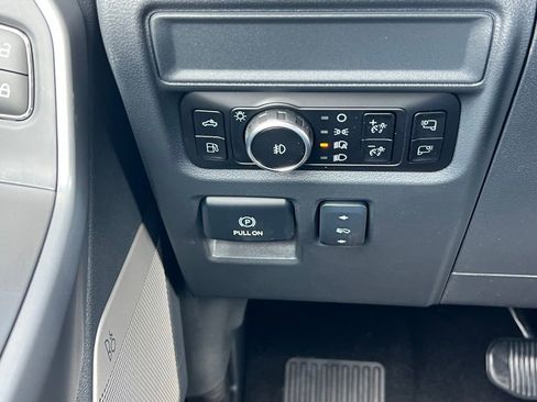 New 2025 Ford F150 Lariat w/ Equipment Group 501A Mid image 38