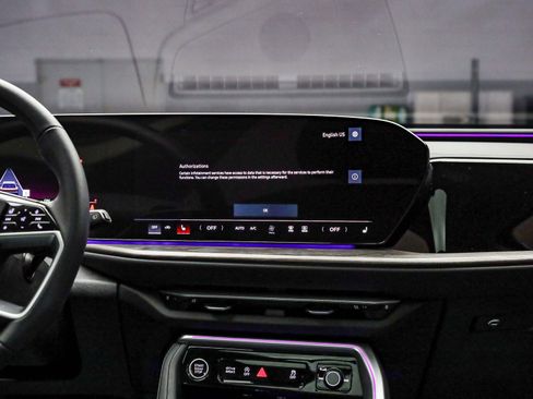 Certified 2025 Audi Q5 Premium w/ Convenience Package image 13