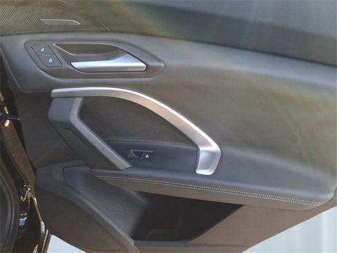 Used 2025 Audi Q5 Premium Plus w/ Premium Plus image 11