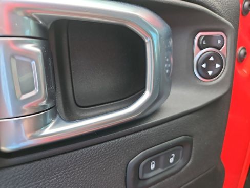 Used 2024 Jeep Gladiator Rubicon AWD/4WD image 21