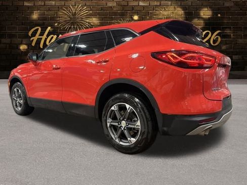 Used 2025 Chevrolet Blazer LT image 3