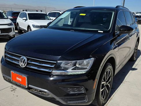 Used 2019 Volkswagen Tiguan SE FWD image 2