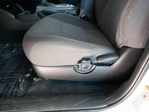 Used 2016 Toyota Tacoma TRD Sport w/ Premium & Technology Package image 12