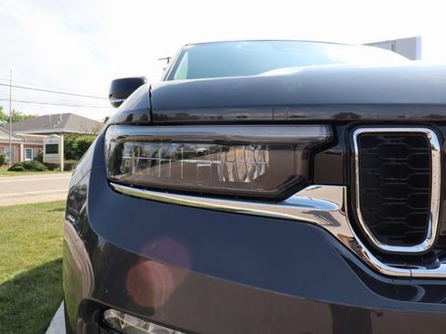 New 2025 Jeep Grand Cherokee Limited w/ Luxury Tech Group II image 4