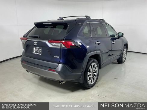 Used 2019 Toyota RAV4 Limited FWD image 6