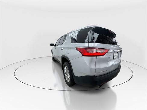 Used 2020 Chevrolet Traverse LS image 6