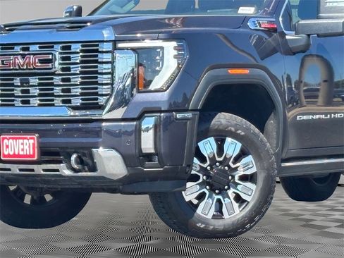 Certified 2024 GMC Sierra 2500 Denali w/ Denali Reserve Package image 2